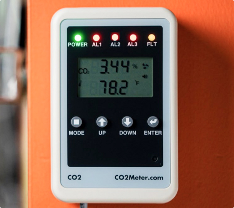 Three built-in relays for automated response